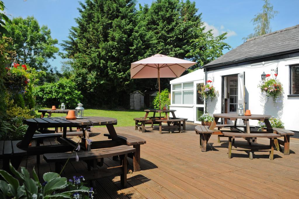 The New Court Inn Usk Exteriör bild