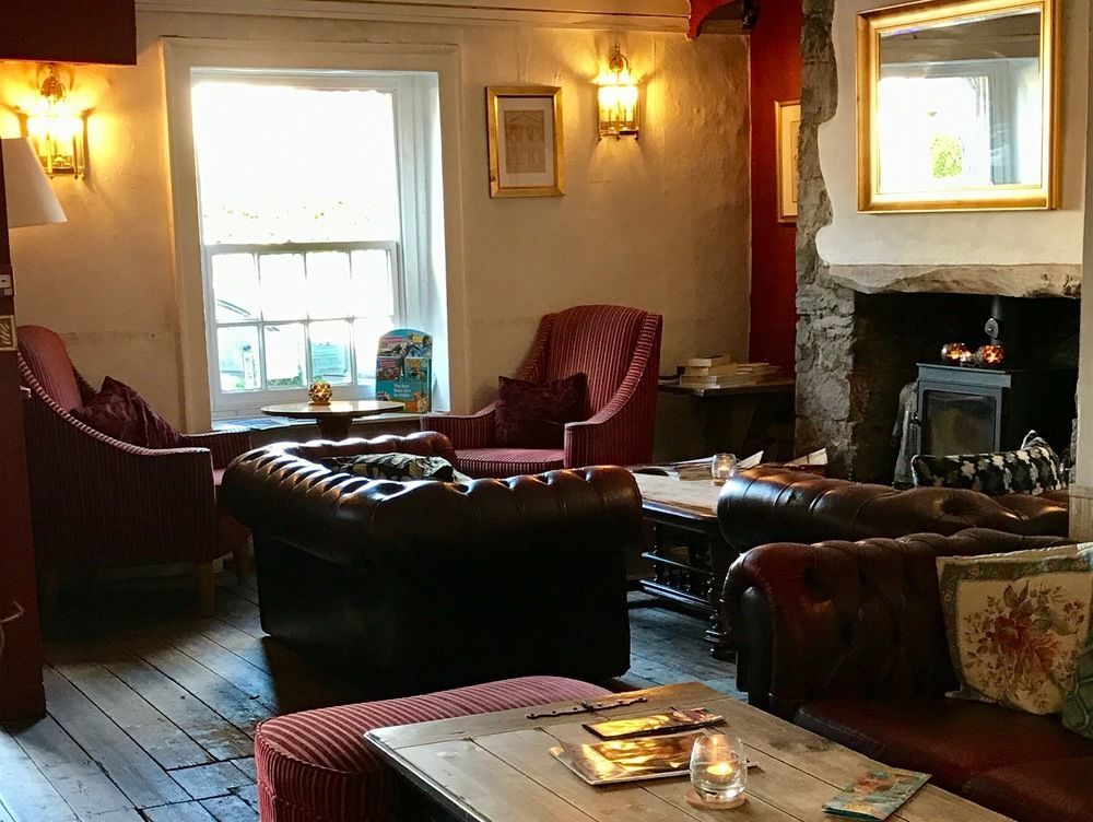 The New Court Inn Usk Exteriör bild