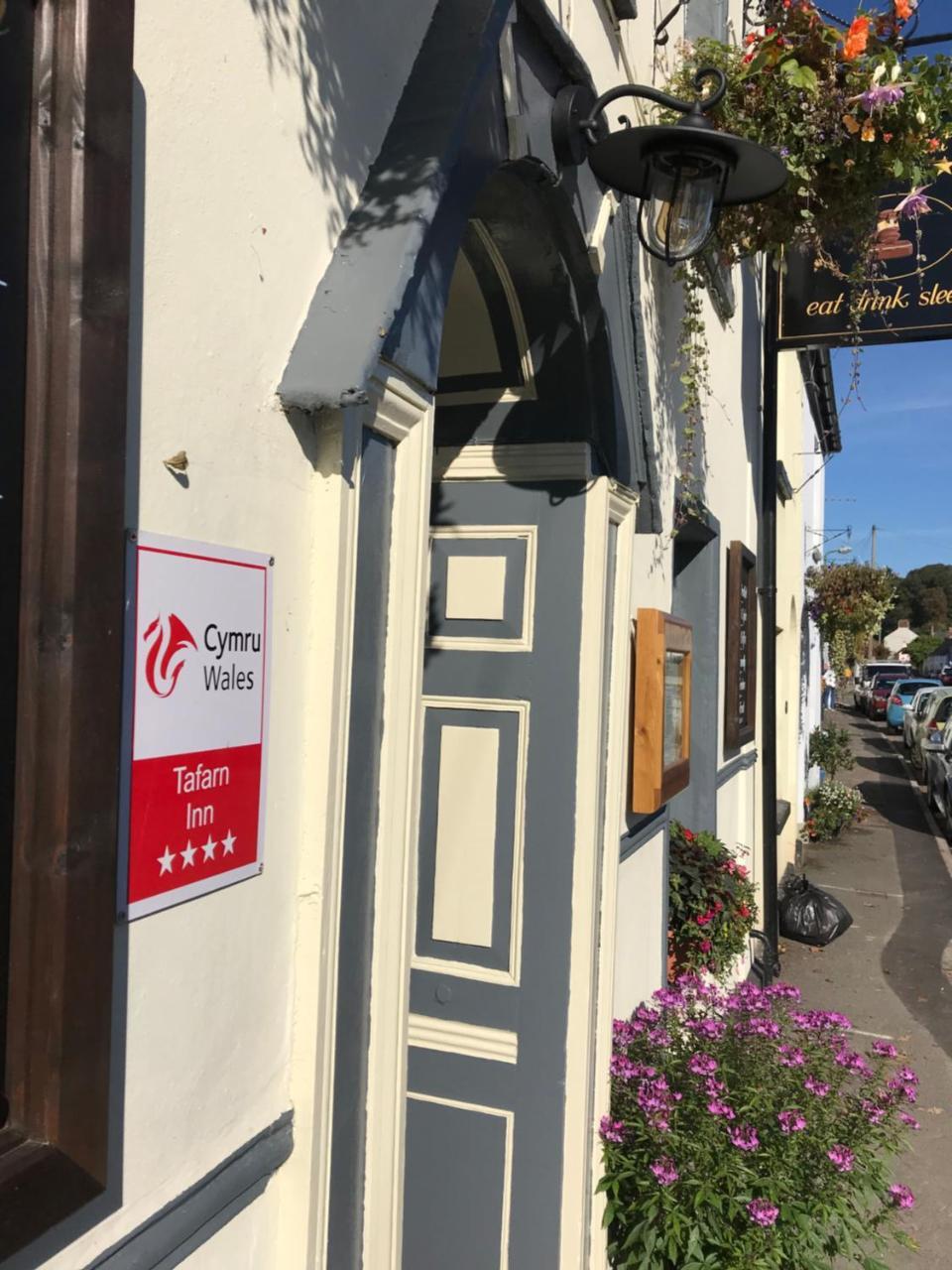The New Court Inn Usk Exteriör bild